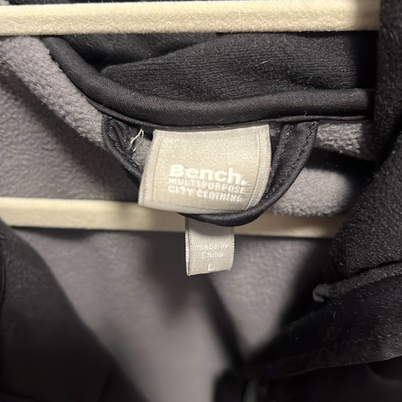 Bench Women’s Large Black lined jacket - Picture 2 of 4